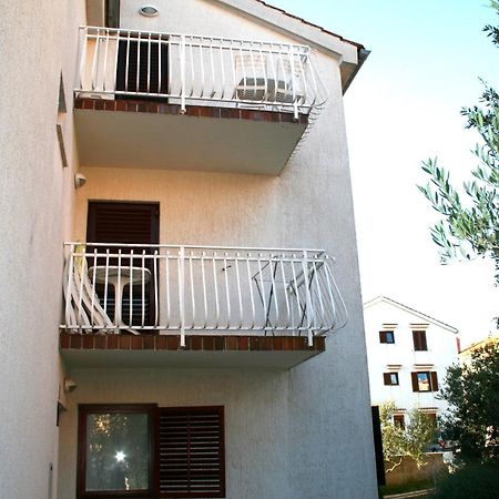 Apartments Duomo Cres Luaran gambar